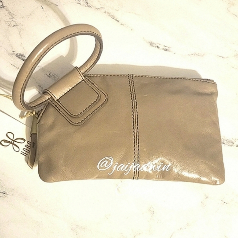 NWT HOBO Vtg Hide Iconic Leather 'Sable' Wristlet Ash w/ Wanderlust Lining